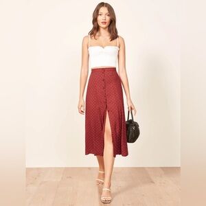 Reformation Hermosa Skirt Size 2 Red & White Polka Dots Split Front